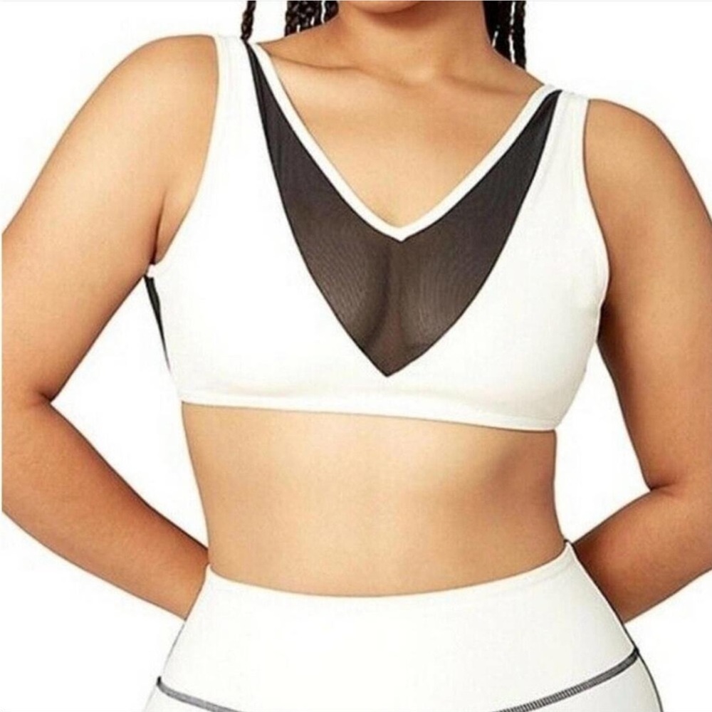 WeWoreWhat Black and Off-White Sports Bra